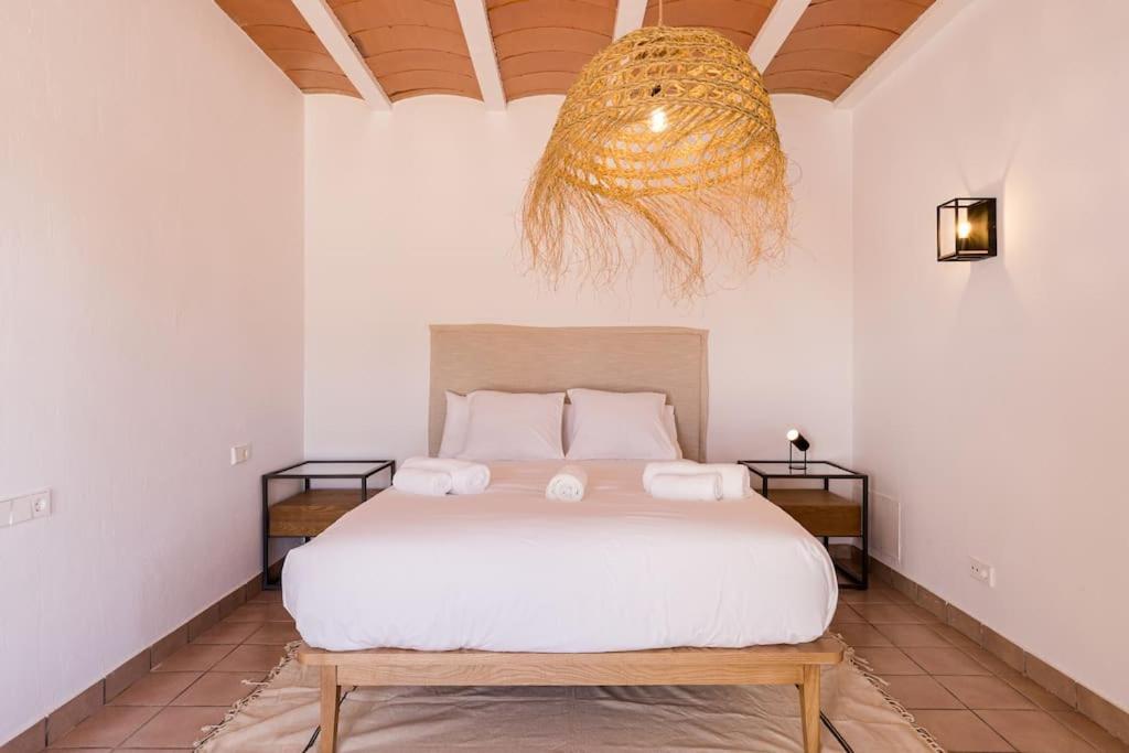 4 Palms Only 5 Minutes From Ibiza * Montecristo