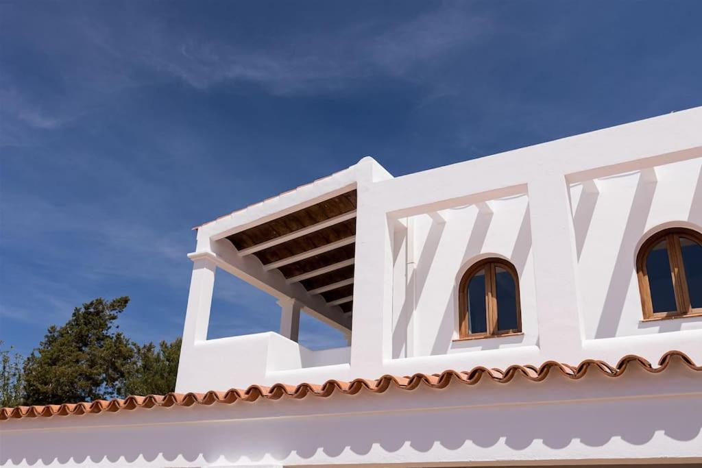 4 Palms Only 5 Minutes From Ibiza Montecristo